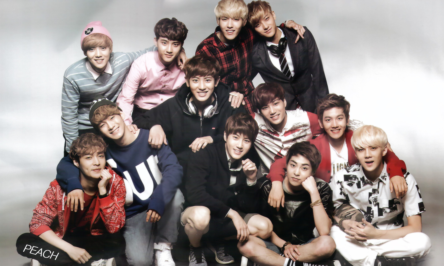 Exo photos " we are one "  galaxy and the other boys Aea4fdbbgw1eatoxl1m1ej215o0p0qhw